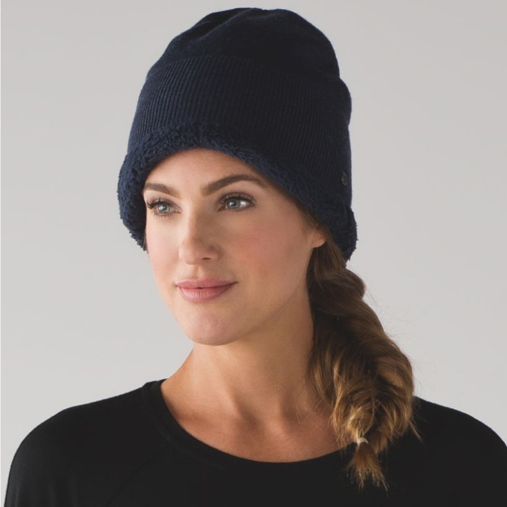 Lululemon Black Shakti Sherpa Merino Wool Beanie Winter Hat, O/S